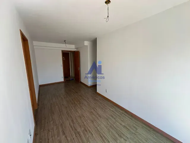 Apartamento 2 quartos e 2 banheiros, à venda, no bairro Taquara em Rio de Janeiro