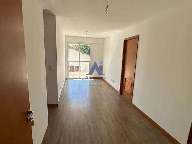 Apartamento 2 quartos e 2 banheiros, à venda, no bairro Taquara em Rio de Janeiro