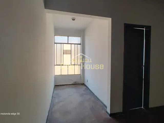 Apartamento com 70m² 2 quartos e 2 banheiros, para alugar, no bairro Aterrado em Volta Redonda