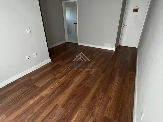 Apartamento 2 quartos e 1 banheiro, à venda, no bairro Vila Nova Espéria em Jundiaí