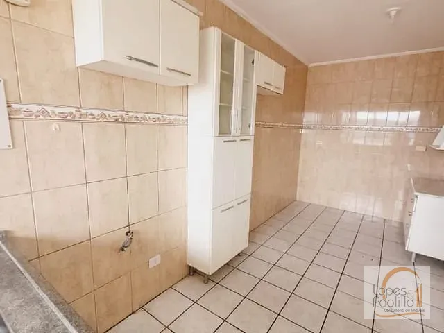 Apartamento com 80m² 3 quartos e 2 banheiros, para alugar, no bairro Centro em Atibaia