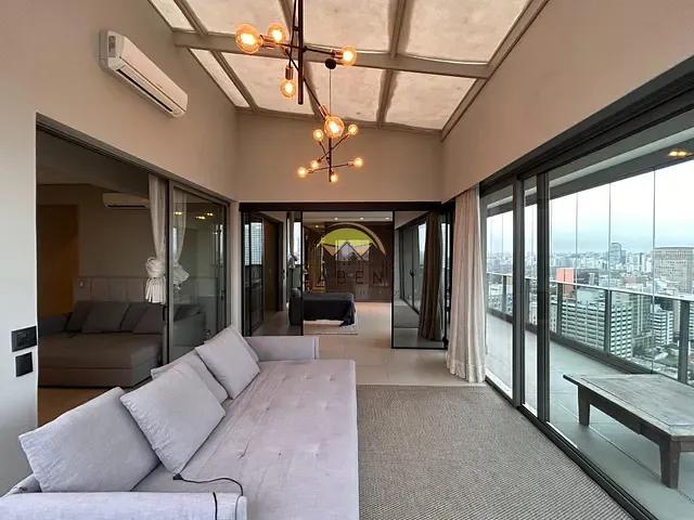 Cobertura / Penthouse com 260m² 4 quartos e 5 banheiros, à venda, no bairro Pinheiros em São Paulo
