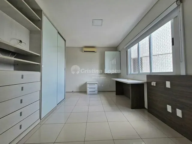 Apartamento 4 quartos e 4 banheiros, à venda, no bairro Jóquei em Teresina