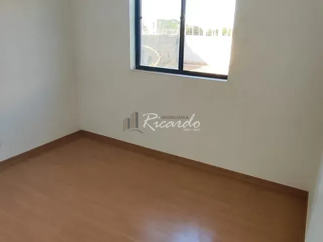 Apartamento 2 quartos e 1 banheiro, à venda, no bairro Jardim Maria Celina em Londrina