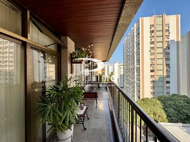 Apartamento com 185m² 4 quartos e 4 banheiros, à venda, no bairro Icaraí em Niterói