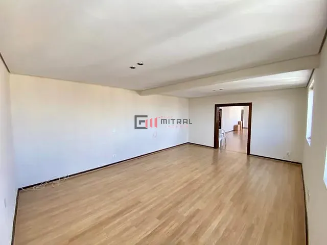 Apartamento 4 quartos e 4 banheiros, à venda, no bairro Centro em Londrina