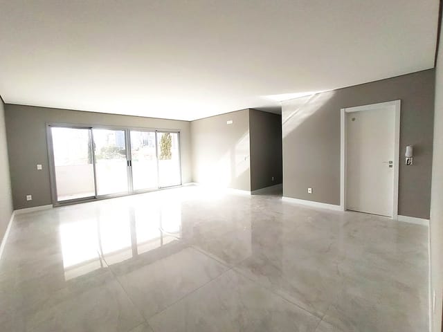 Apartamento com 331m² 3 quartos e 3 banheiros, à venda, no bairro Estrela em Ponta Grossa