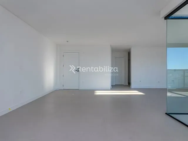 Apartamento 3 quartos e 4 banheiros, à venda, no bairro Meia Praia em Itapema