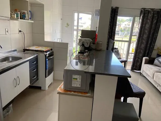 Apartamento 2 quartos e 2 banheiros, à venda, no bairro Portal das Colinas em Guaratinguetá