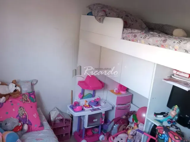 Apartamento com 48m² 2 quartos e 1 banheiro, à venda ou para alugar, no bairro Vila Sampaio em Arapongas