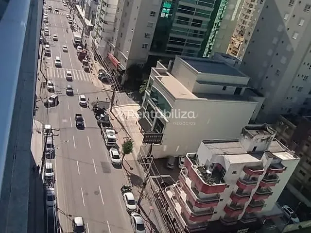 Apartamento com 364m² 4 quartos e 6 banheiros, à venda, no bairro Meia Praia em Itapema