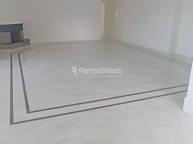 Apartamento com 364m² 4 quartos e 6 banheiros, à venda, no bairro Meia Praia em Itapema