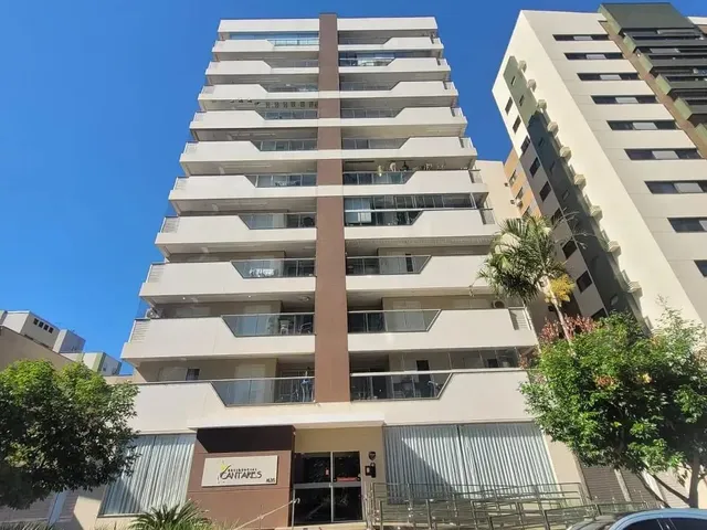 Apartamento com 10m² 3 quartos e 2 banheiros, para alugar, no bairro Centro em Londrina