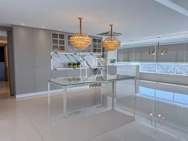 Apartamento com 287m² 4 quartos e 6 banheiros, à venda, no bairro Setor Marista em Goiânia