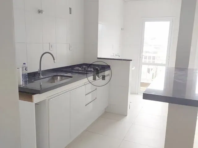 Apartamento 2 quartos e 2 banheiros, para alugar, no bairro Portal das Colinas em Guaratinguetá