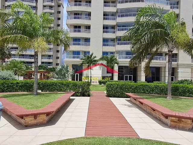 Apartamento com 241m² 3 quartos e 4 banheiros, à venda, no bairro Fátima em Fortaleza