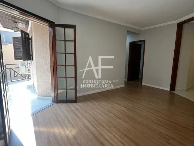 Apartamento com 83m² 3 quartos e 2 banheiros, à venda ou para alugar, no bairro Esplanada Independência em Taubaté