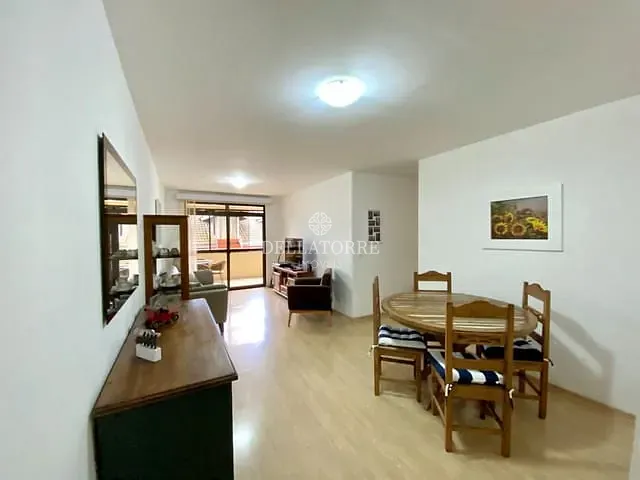 Apartamento com 93m² 3 quartos e 1 banheiro, à venda, no bairro Alto em Teresópolis
