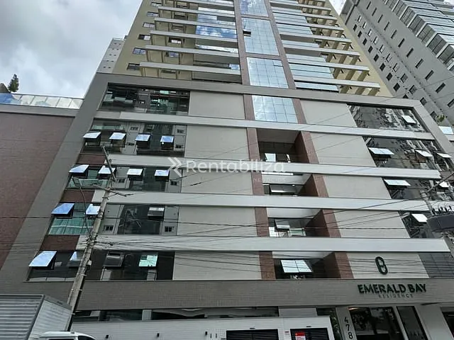 Apartamento 4 quartos e 5 banheiros, à venda, no bairro Meia Praia em Itapema
