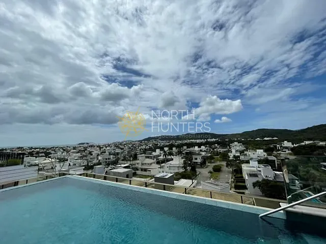 Apartamento com 130m² 3 quartos e 4 banheiros, à venda ou para alugar, no bairro Jurerê Internacional em Florianópolis
