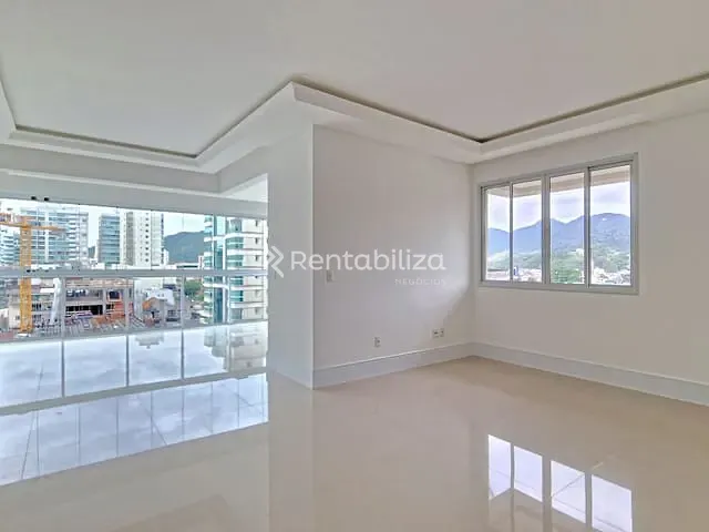 Apartamento 3 quartos e 4 banheiros, à venda, no bairro Centro em Itapema
