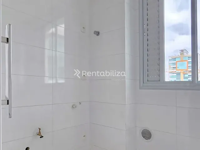 Apartamento 3 quartos e 4 banheiros, à venda, no bairro Centro em Itapema