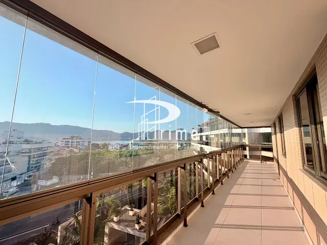 Apartamento com 180m² 4 quartos e 4 banheiros, à venda, no bairro Piratininga em Niterói