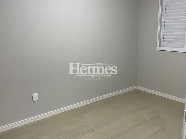 Apartamento com 60m² 2 quartos e 1 banheiro, para alugar, no bairro Balneário Tropical em Paulínia