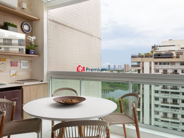 Apartamento 2 quartos e 3 banheiros, para alugar, no bairro Barra da Tijuca em Rio de Janeiro