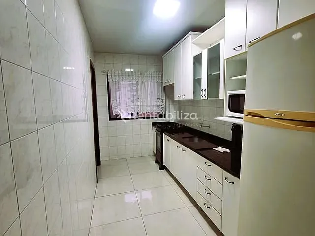 Apartamento com 137m² 3 quartos e 2 banheiros, à venda, no bairro Meia Praia em Itapema