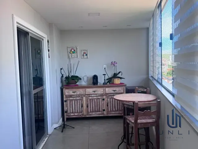 Apartamento 3 quartos e 2 banheiros, à venda, no bairro Jardim Amália em Volta Redonda