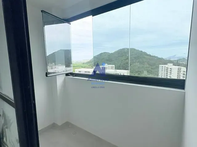Apartamento 3 quartos e 2 banheiros, para alugar, no bairro Barra Olímpica em Rio de Janeiro