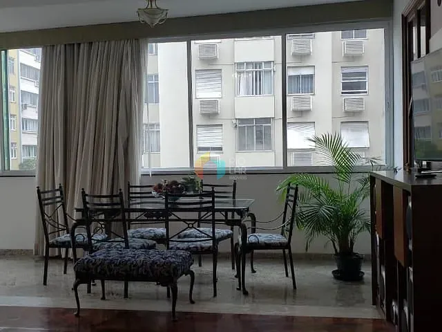 Apartamento com 300m² 5 quartos e 4 banheiros, à venda, no bairro Copacabana em Rio de Janeiro