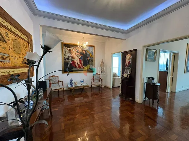 Apartamento com 300m² 3 quartos e 4 banheiros, à venda, no bairro Copacabana em Rio de Janeiro