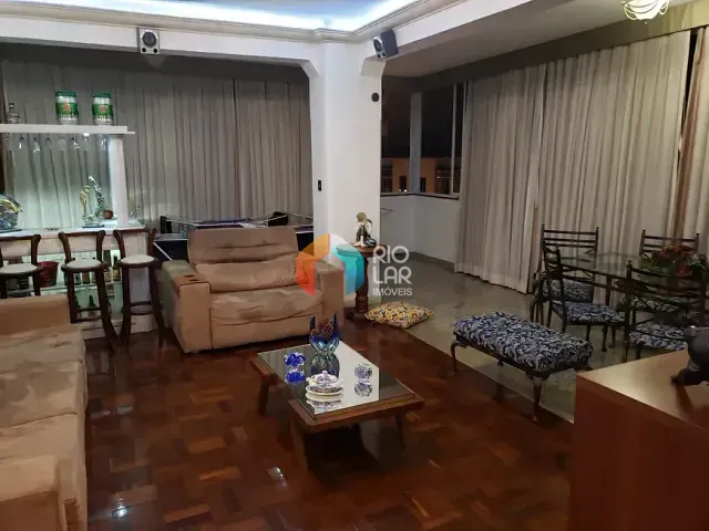 Apartamento com 300m² 5 quartos e 4 banheiros, à venda, no bairro Copacabana em Rio de Janeiro