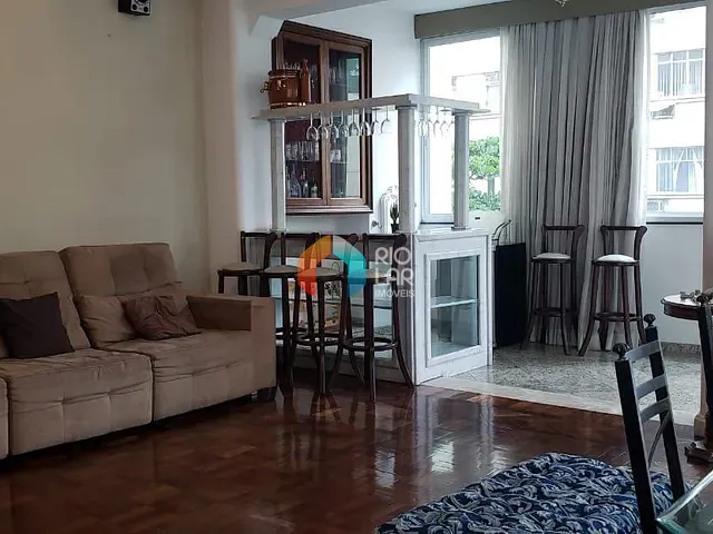 Apartamento com 300m² 5 quartos e 4 banheiros, à venda, no bairro Copacabana em Rio de Janeiro