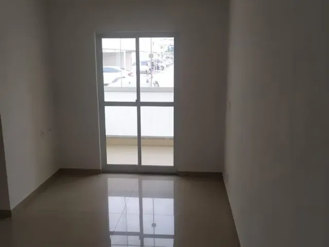 Apartamento 2 quartos e 1 banheiro, à venda, no bairro Parque Julião Nogueira em Campos dos Goytacazes