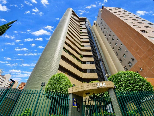 Foto do Apartamento - Cabral, Financie , APTO Ed. Greenland, 1 por andar, 198m² privativos, 4 quartos, 2 suítes, salas amplas e 2 vagas, à venda, Curitiba, PR | Imobiliária GreenVille