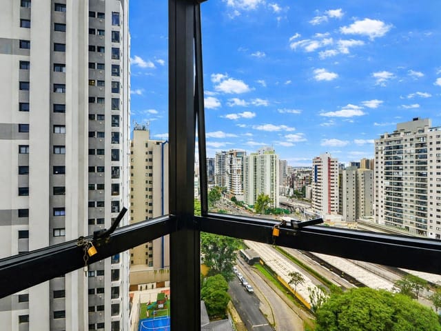 Foto do Apartamento - Cabral, Financie , APTO Ed. Greenland, 1 por andar, 198m² privativos, 4 quartos, 2 suítes, salas amplas e 2 vagas, à venda, Curitiba, PR | Imobiliária GreenVille