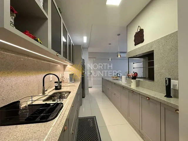 Apartamento com 166m² 2 quartos e 3 banheiros, à venda, no bairro Jurerê Internacional em Florianópolis