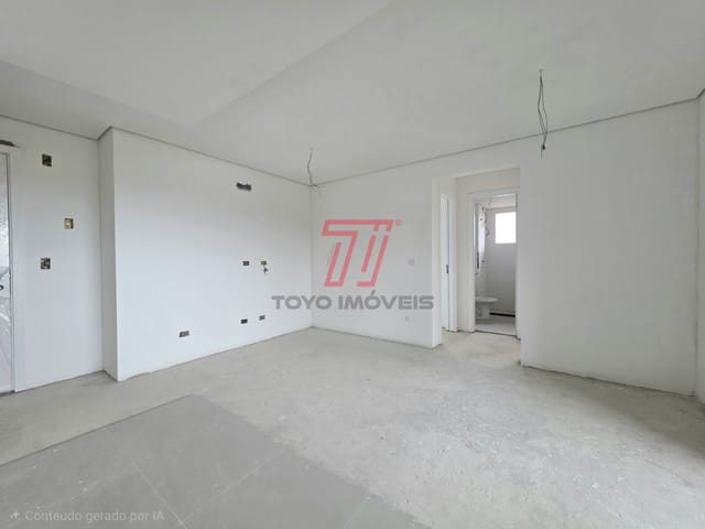 Apartamento 2 quartos e 1 banheiro, à venda, no bairro Bacacheri em Curitiba