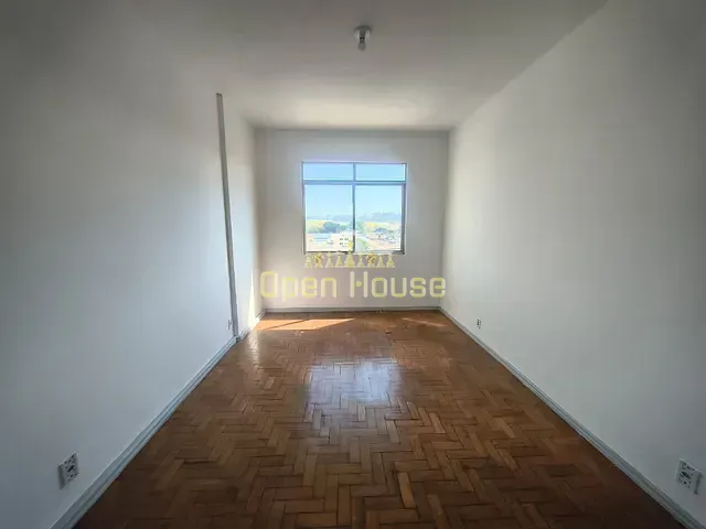 Apartamento 3 quartos e 3 banheiros, à venda, no bairro Aterrado em Volta Redonda