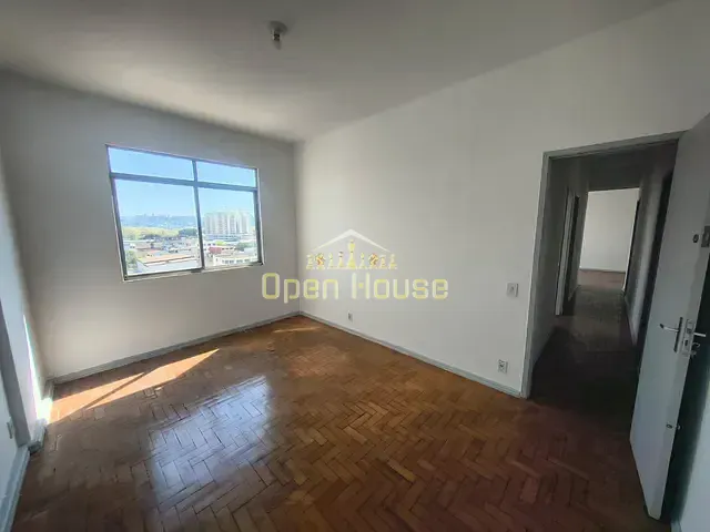 Apartamento 3 quartos e 3 banheiros, à venda, no bairro Aterrado em Volta Redonda