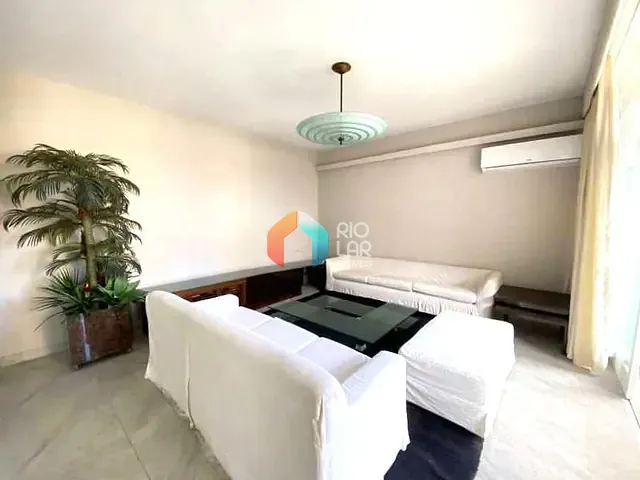 Cobertura / Penthouse com 385m² 4 quartos e 3 banheiros, à venda, no bairro Copacabana em Rio de Janeiro