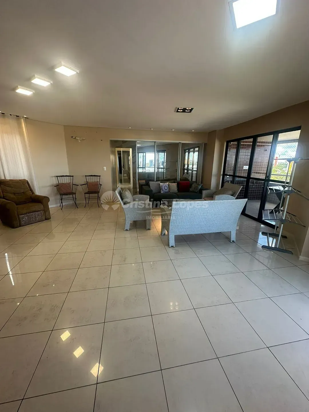Apartamento, 3 quartos, 200 m² - Foto 1