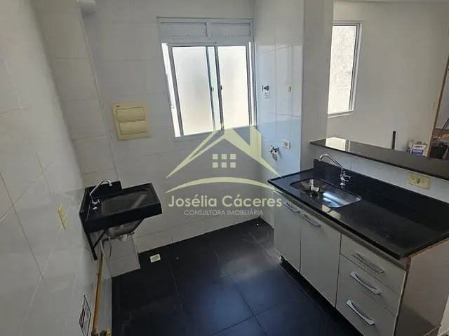 Apartamento 2 quartos e 1 banheiro, à venda, no bairro Glória em Várzea Grande
