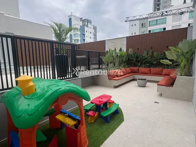 Apartamento 3 quartos e 3 banheiros, à venda, no bairro Meia Praia em Itapema