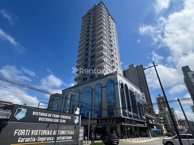 Apartamento 3 quartos e 3 banheiros, à venda, no bairro Meia Praia em Itapema