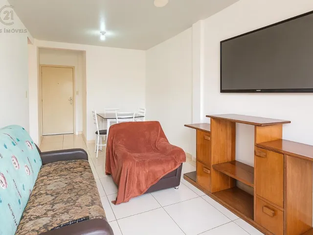 Apartamento com 58m² 3 quartos e 1 banheiro, à venda, no bairro Aeroporto em Londrina