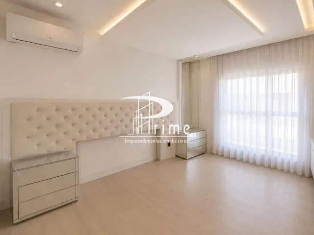 Apartamento com 150m² 4 quartos e 4 banheiros, à venda, no bairro Charitas em Niterói